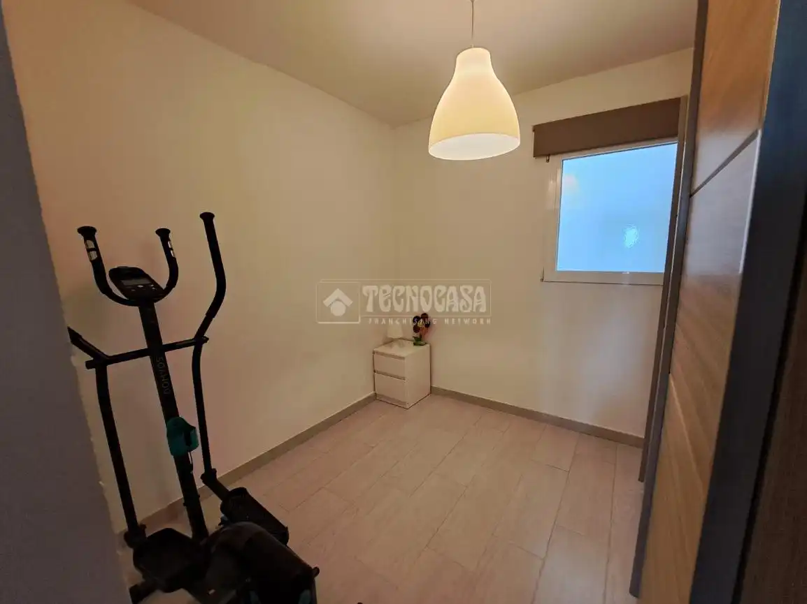 Habitación de Piso en venta en Madrid con Calefacción, Terraza y Balcón