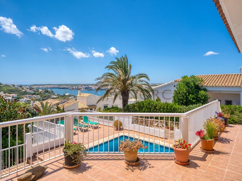 Exterior view of House or chalet for sale in Maó  with Air Conditioner, Private garden and Terrace