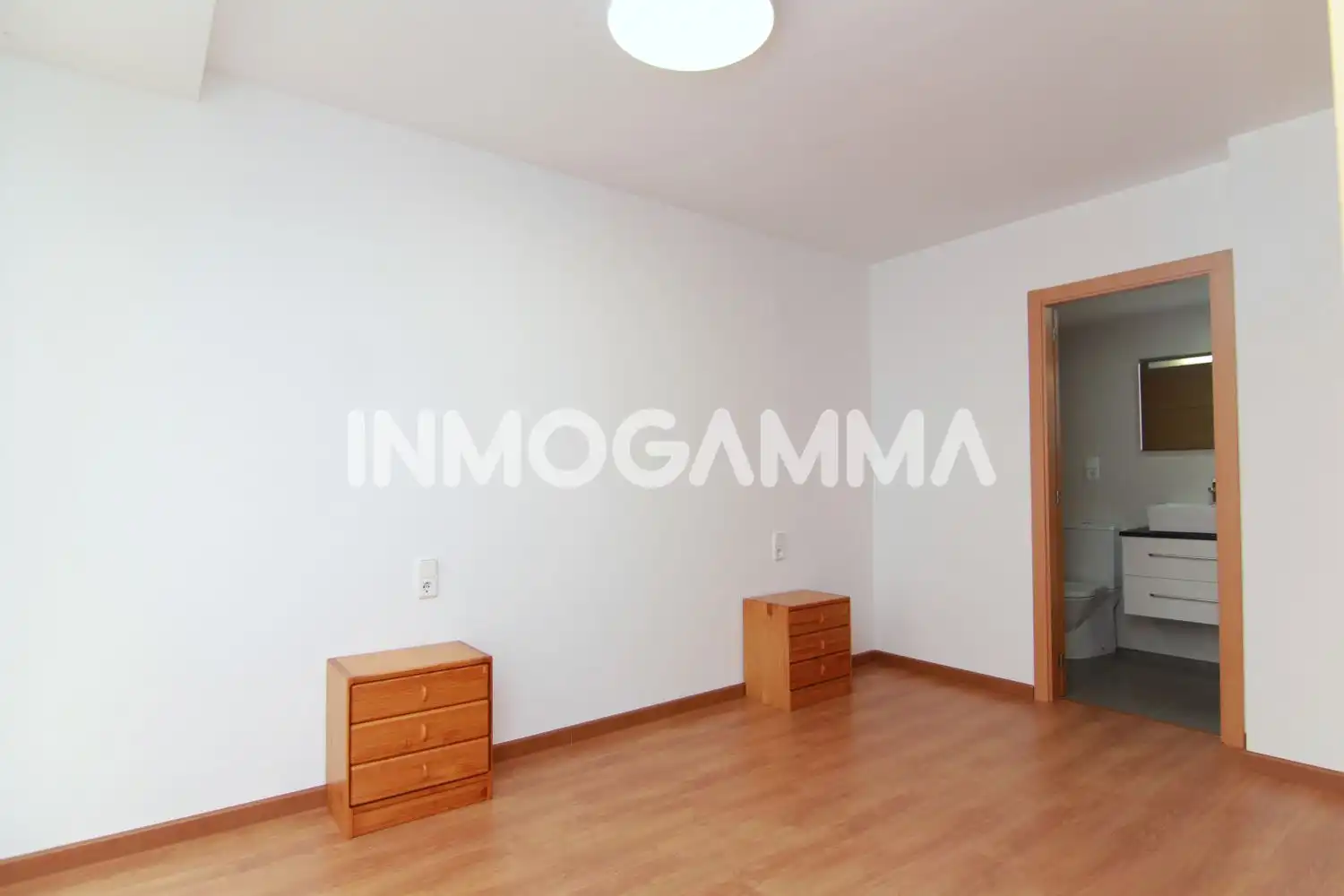 Flat for sale in Favara  with Air Conditioner, Storage room and Balcony
