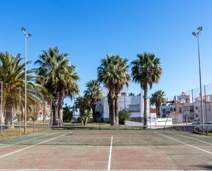 Vista exterior de Àtic en venda en Motril amb Calefacció, Parquet i Terrassa