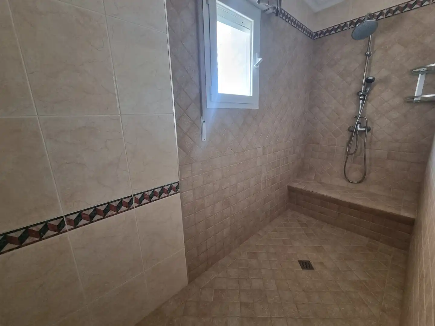 Baño de Casa o chalet en venta en Aljaraque con Jardín privado, Terraza y Trastero