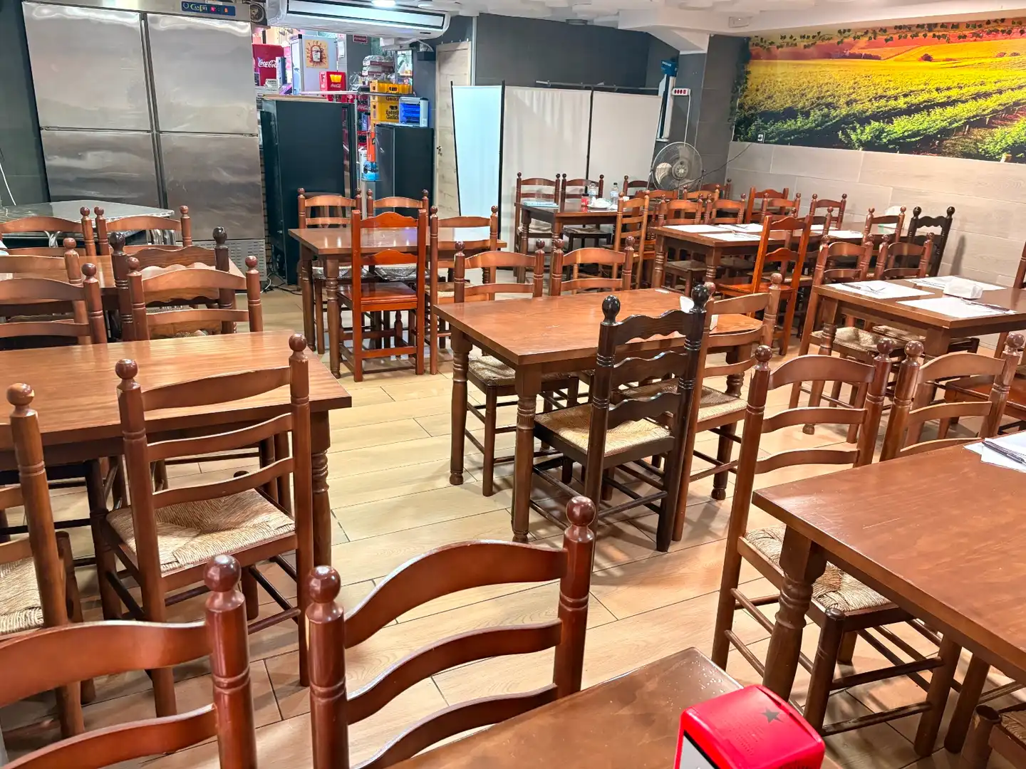 Local en venda en El Prat de Llobregat amb Terrassa i Moblat