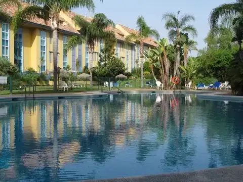 Swimming pool of Flat for rent in Marbella  with Air Conditioner, Heating and Terrace