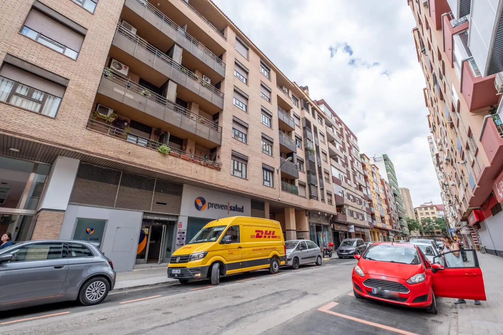 Vista exterior de Piso en venta en Zaragoza con Calefacción