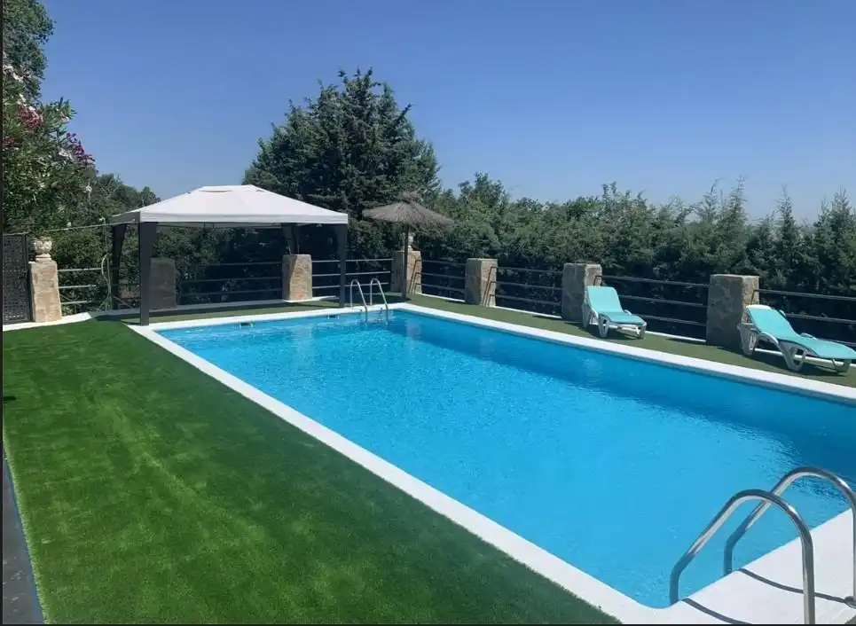 Piscina de Casa o chalet en venta en Cáceres con Aire acondicionado, Calefacción y Jardín privado