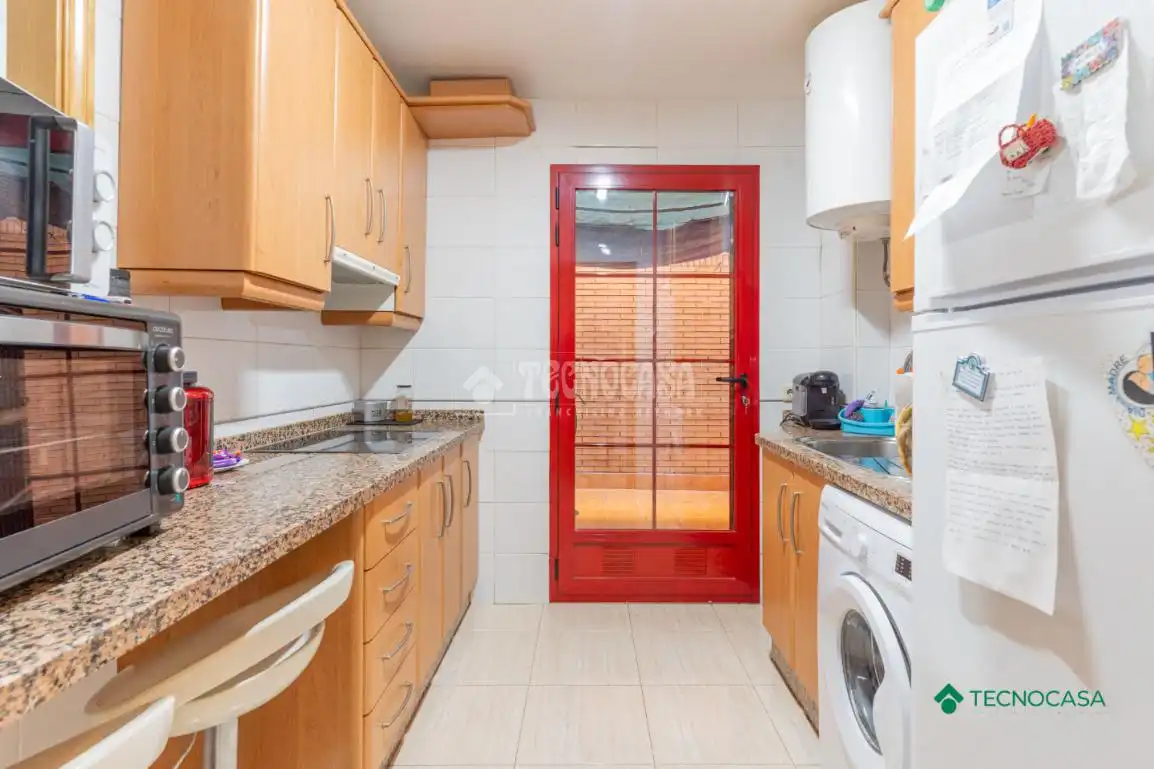 Kitchen of Flat for sale in Roquetas de Mar  with Furnished and Balcony