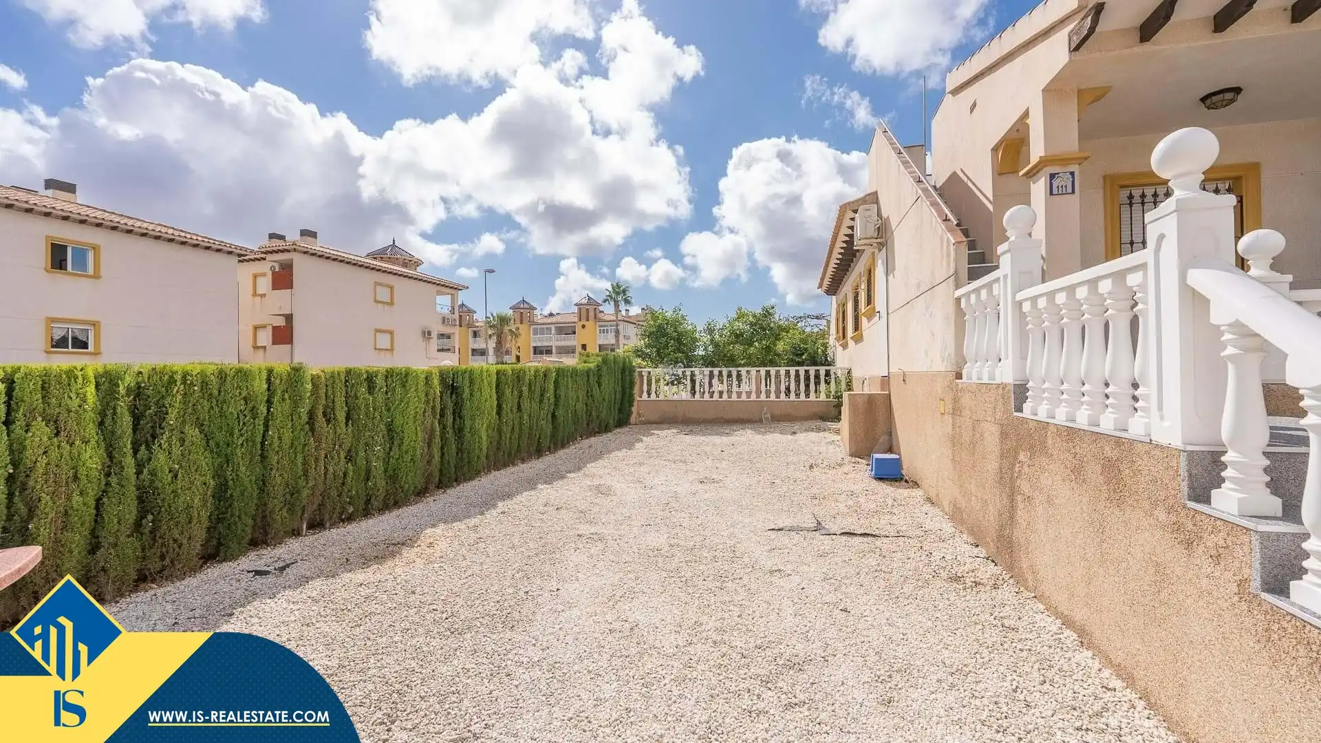 Vista exterior de Casa o xalet de lloguer en Orihuela amb Aire condicionat, Terrassa i Moblat