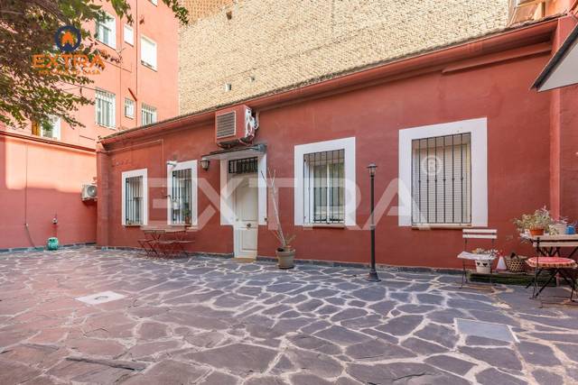 Dúplex en Venta en Calle de Don Quijote en Cuatro Caminos - Azca