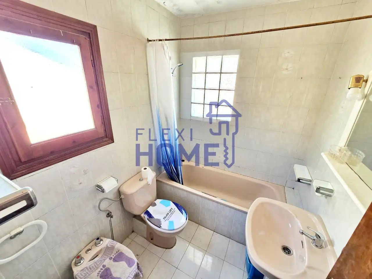 Baño de Casa adosada en venta en Torrevieja con Calefacción, Jardín privado y Terraza