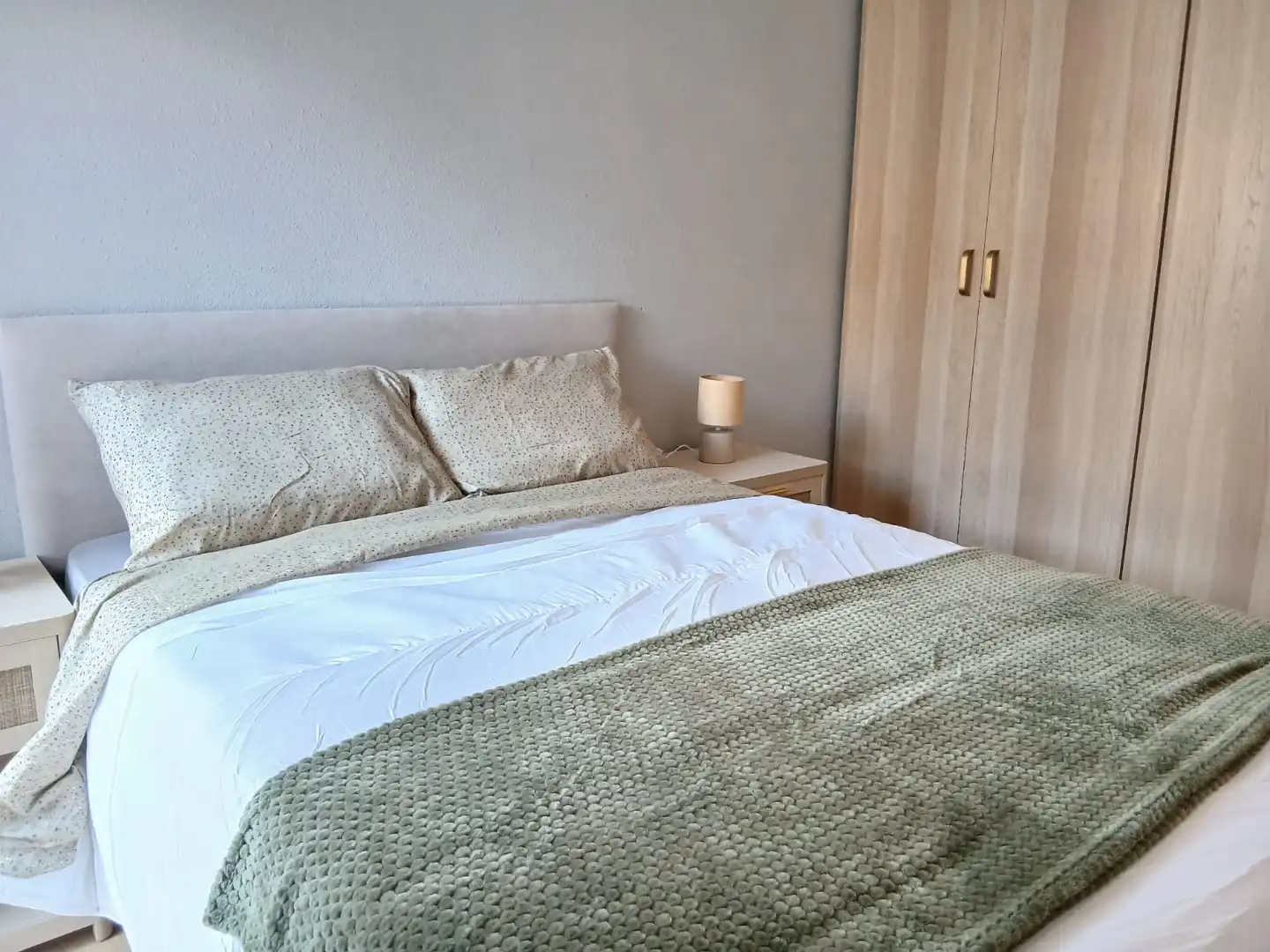 Schlafzimmer von Wohnung zur Miete in La Almunia de Doña Godina  mit Heizung, Parkett und Terrasse