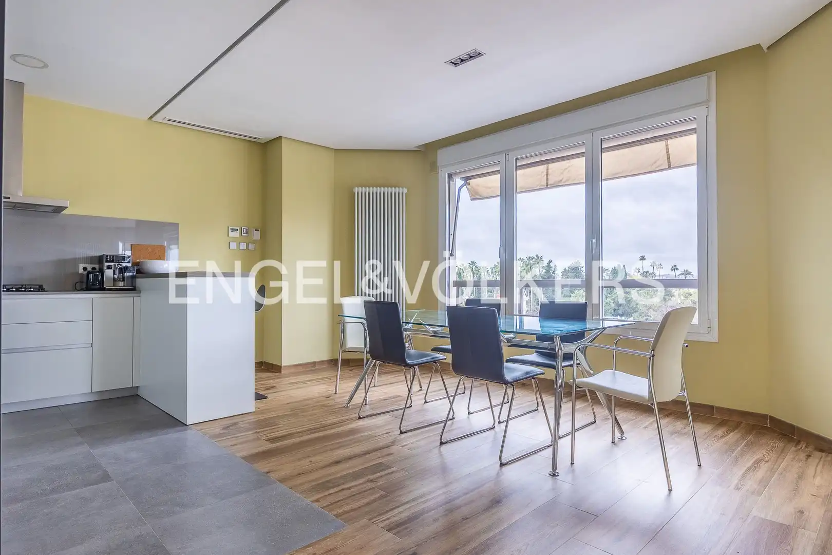 Comedor de Piso en venta en Sevilla con Aire acondicionado y Calefacción
