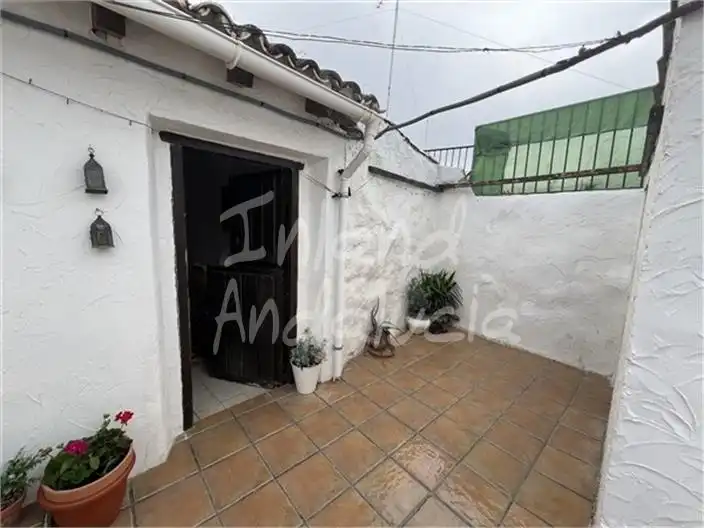 Vista exterior de Casa adosada en venta en Alcalá la Real con Trastero