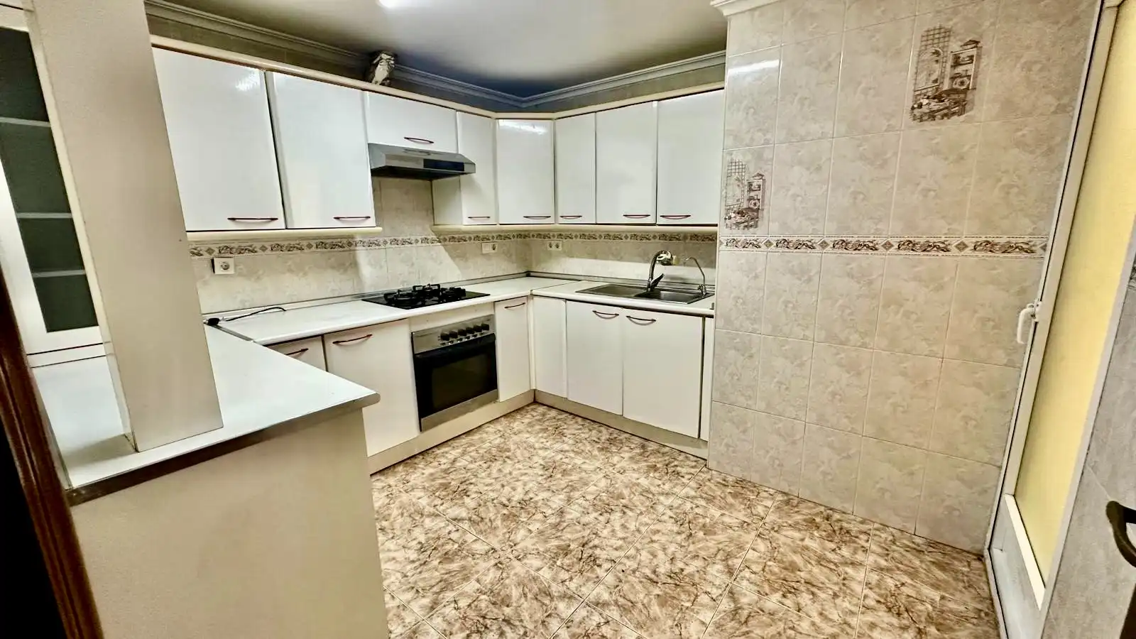 Flat with lift for sale in Avinguda de la Generalitat, imagen 4