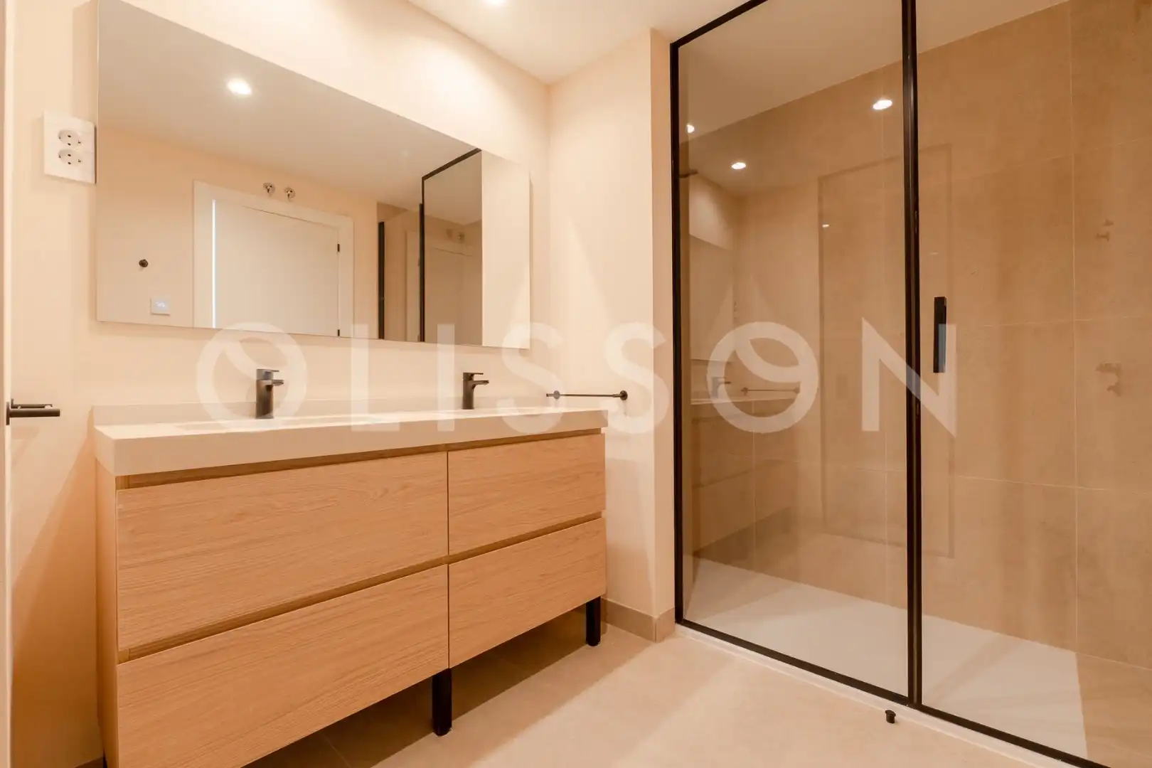 Baño de Piso de alquiler en Madrid con Aire acondicionado, Calefacción y Terraza