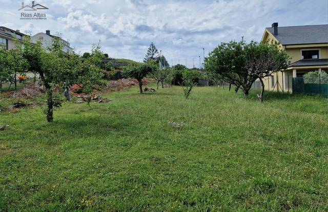 Terreno residencial en Venta en Calle de Florencia en Elviña - A Zapateira