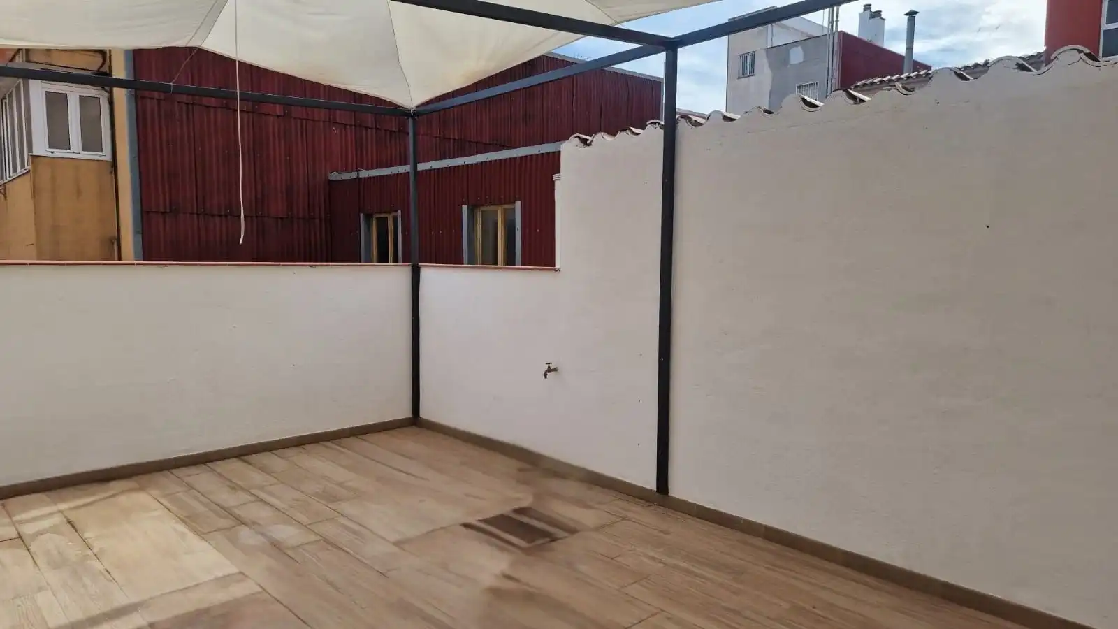 Terrace of Buildings for sale in Barcelona