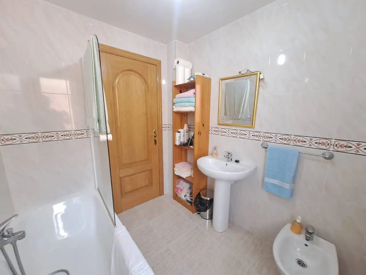 Baño de Casa o chalet en venta en Merindad de Río Ubierna con Calefacción, Jardín privado y Terraza