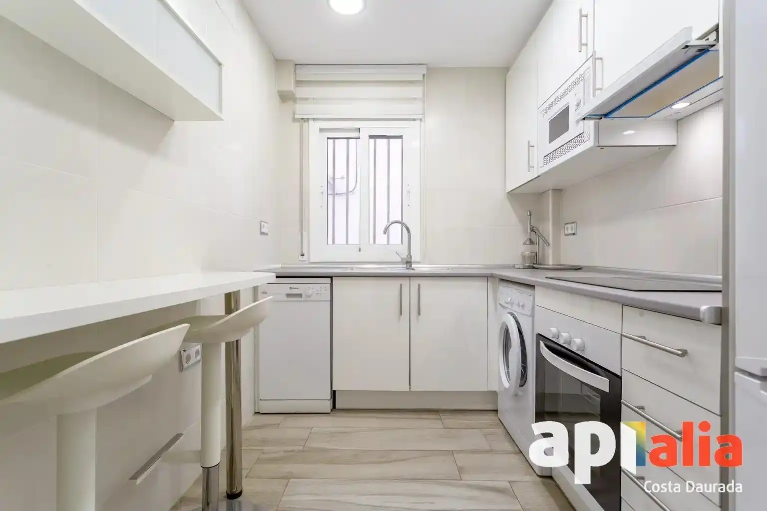 Kitchen of Flat for sale in Salou