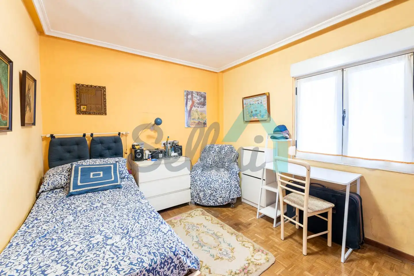 Habitación de Piso en venta en Gijón  con Calefacción, Parquet y Trastero
