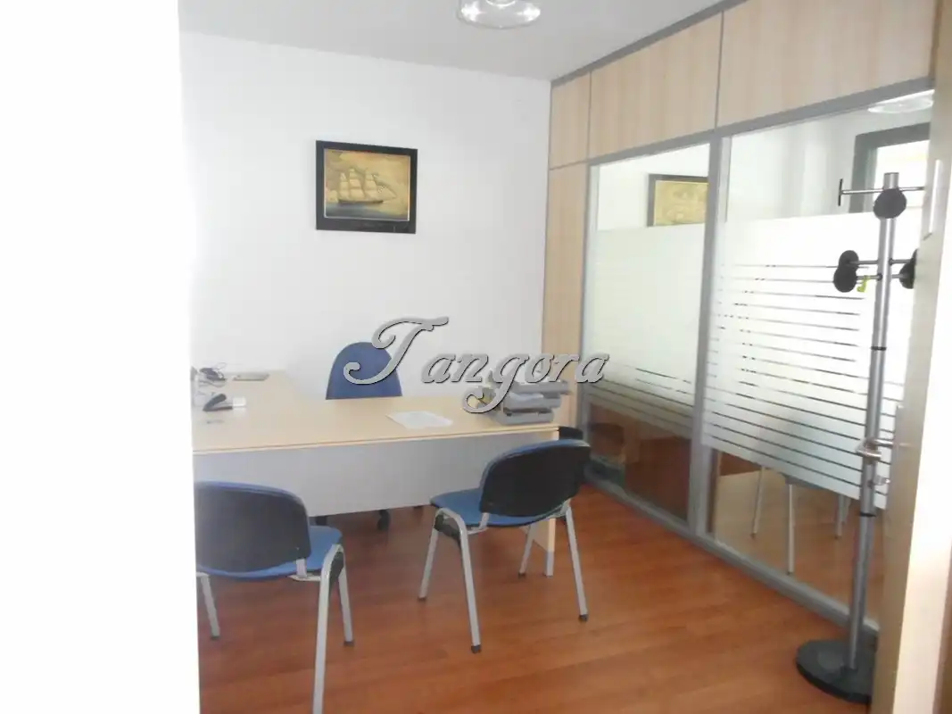 Local de alquiler en Getxo  con Aire acondicionado, Parquet y Alarma