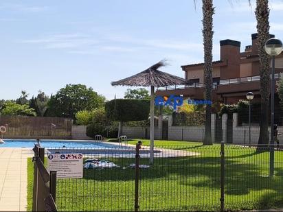 Swimming pool of Single-family semi-detached for sale in Bétera  with Air Conditioner, Terrace and Balcony