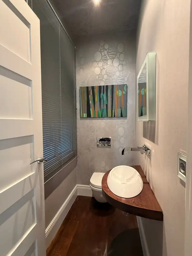 Badezimmer von Wohnung zur Miete in A Coruña Capital  mit Heizung, Parkett und Balkon
