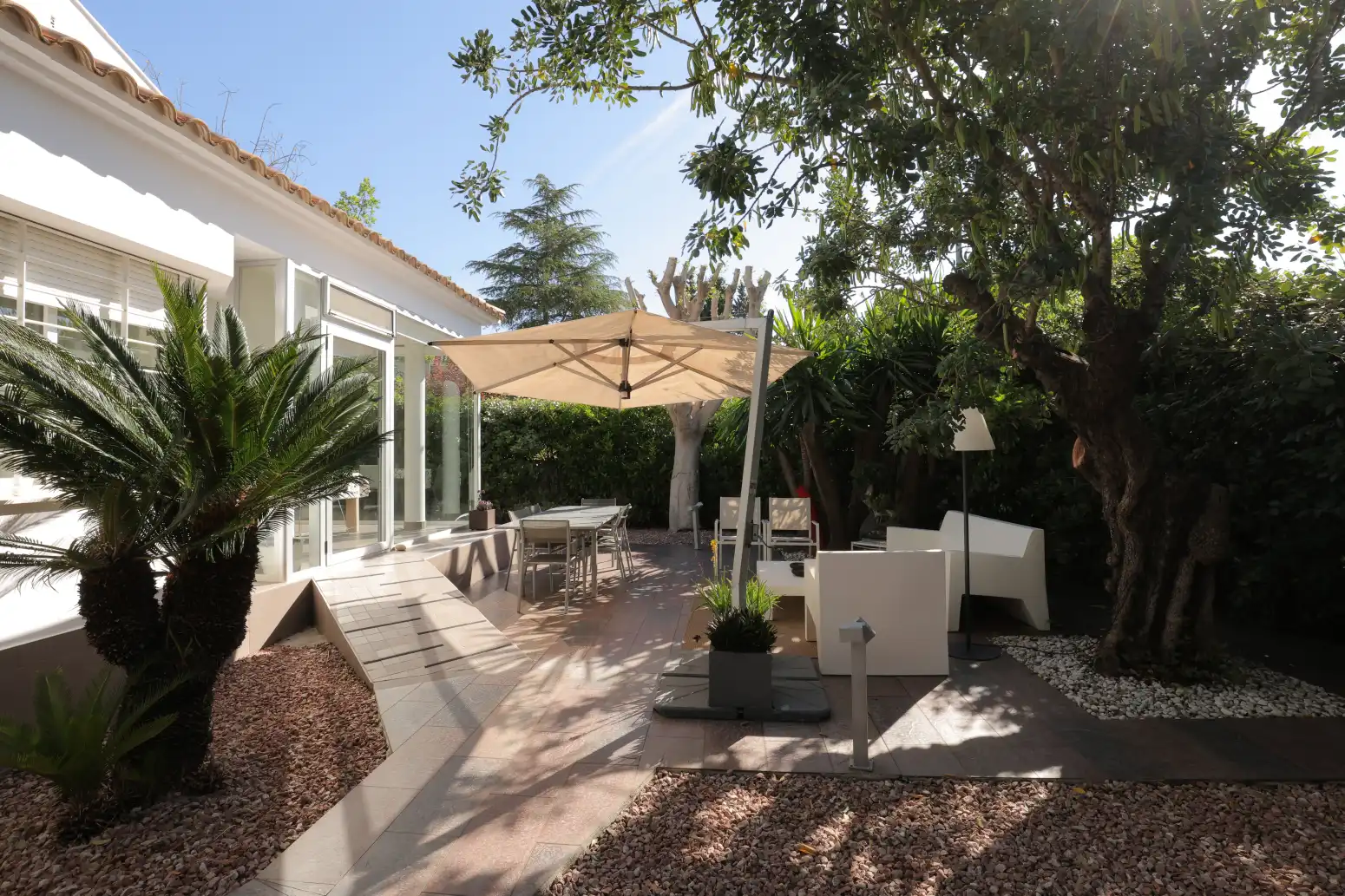 Terrassa de Casa o xalet en venda en L'Eliana amb Aire condicionat, Jardí privat i Traster