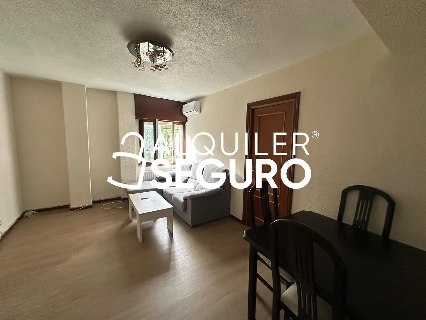 Sala d'estar de Pis de lloguer en Madrid amb Aire condicionat, Calefacció i Moblat