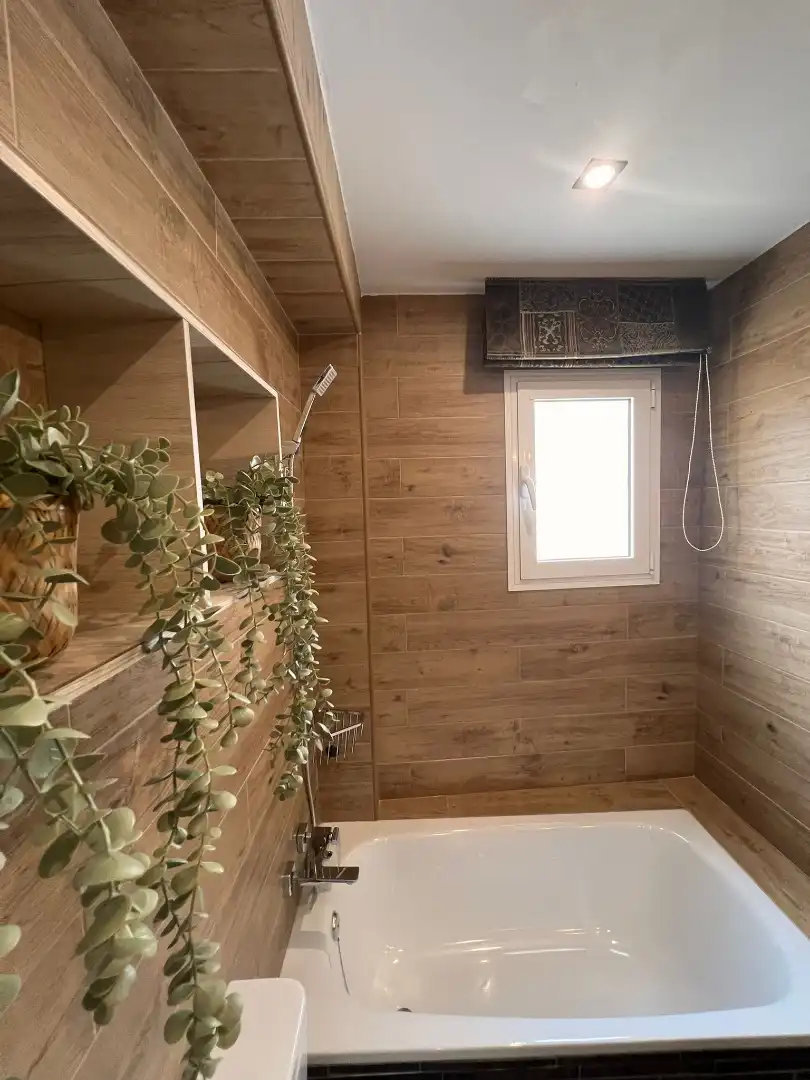 Room in Pasaje Mármoles, 3, Perchel Norte