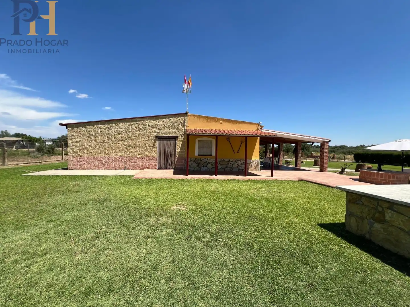 Exterior view of Houses for sale in Pepino