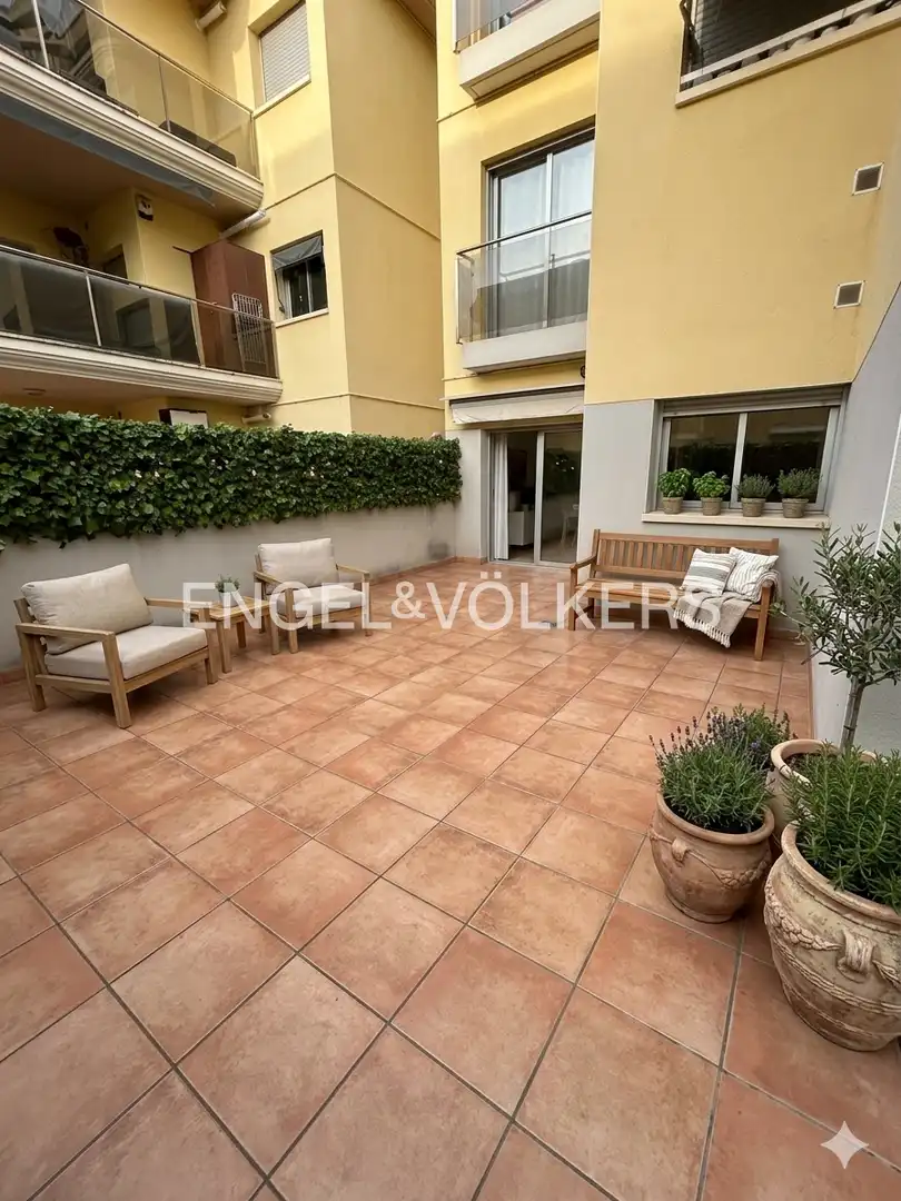 Terraza de Piso en venta en Cubelles con Aire acondicionado, Calefacción y Jardín privado