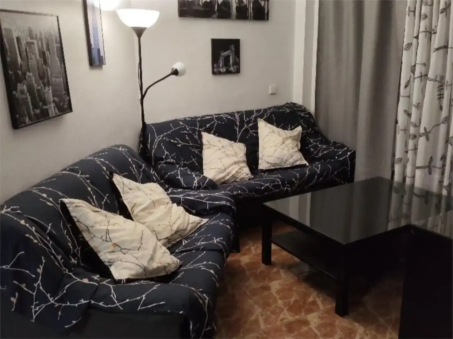 Sala d'estar de Pis de lloguer en Murcia amb Aire condicionat i Moblat