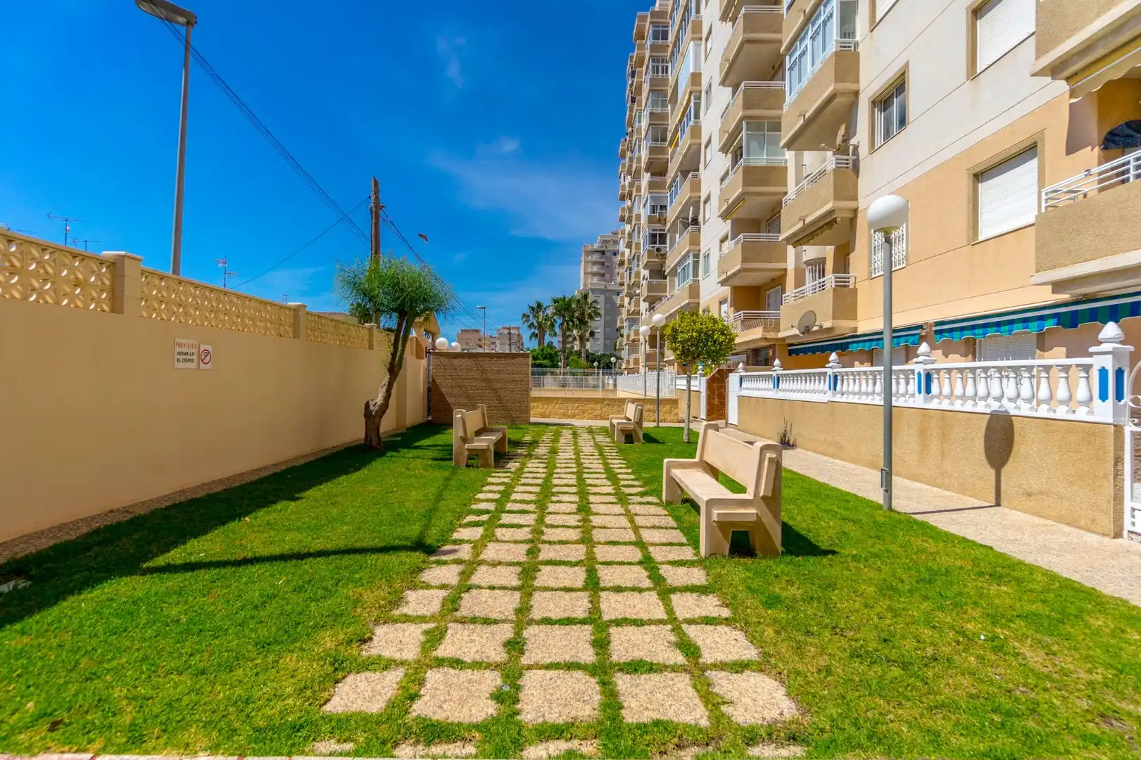 Jardí de Pis en venda en Torrevieja amb Aire condicionat, Calefacció i Terrassa