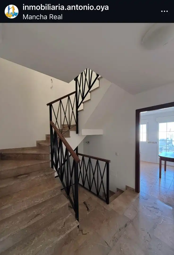 Casa con terraza en venta en Mancha Real