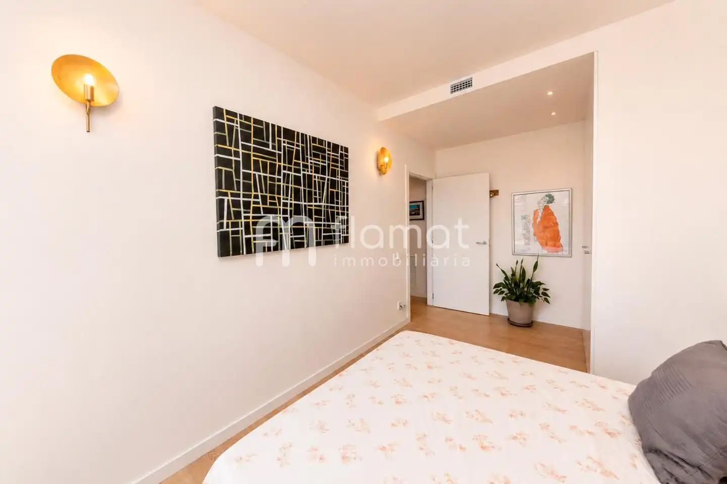 Habitación de Piso en venta en L'Hospitalet de Llobregat con Aire acondicionado, Calefacción y Terraza