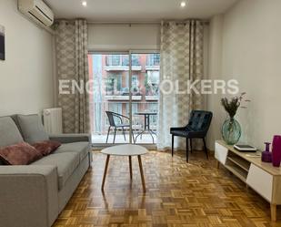 Living room of Apartment to rent in  Barcelona Capital  with Air Conditioner, Heating and Parquet flooring