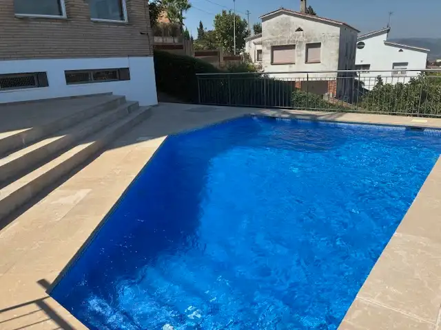 Casa aparellada amb piscina en venda a La Miranda - Can Candeler, imagen 4
