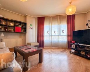 Living room of Flat for sale in  Madrid Capital  with Community pool