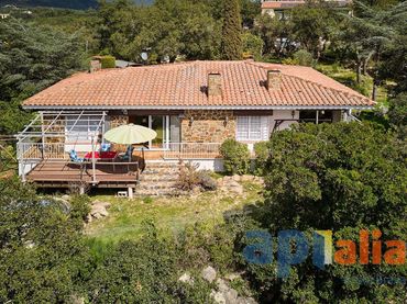 Casa amb piscina en venda a Urbanitzacions del Nord
