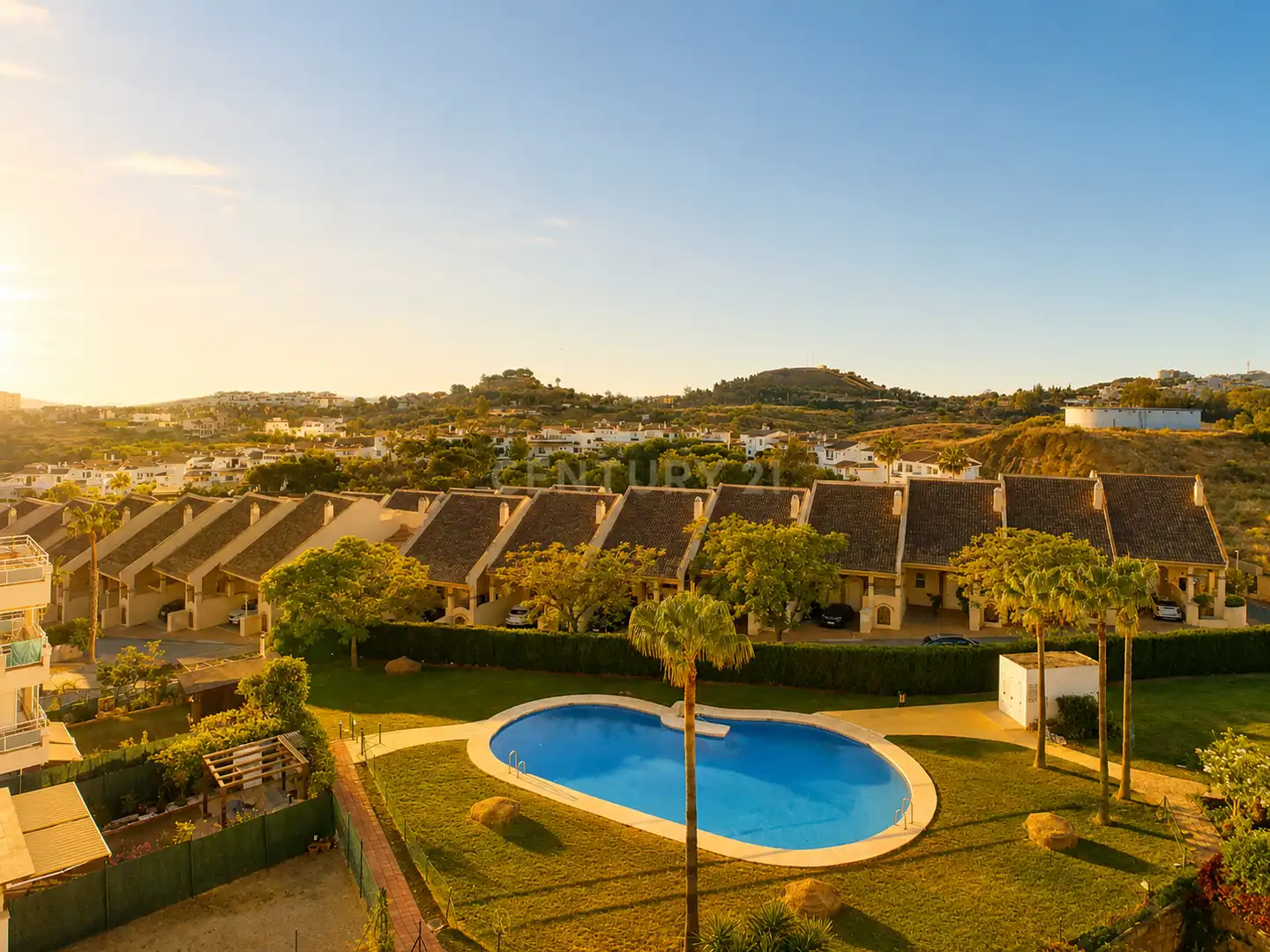 Vista exterior de Apartamento en venta en Benalmádena con Aire acondicionado, Trastero y Piscina comunitaria