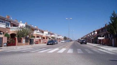 Foto 2 de Casa o xalet en venda a Avenida España, Villanueva de la Torre, Guadalajara
