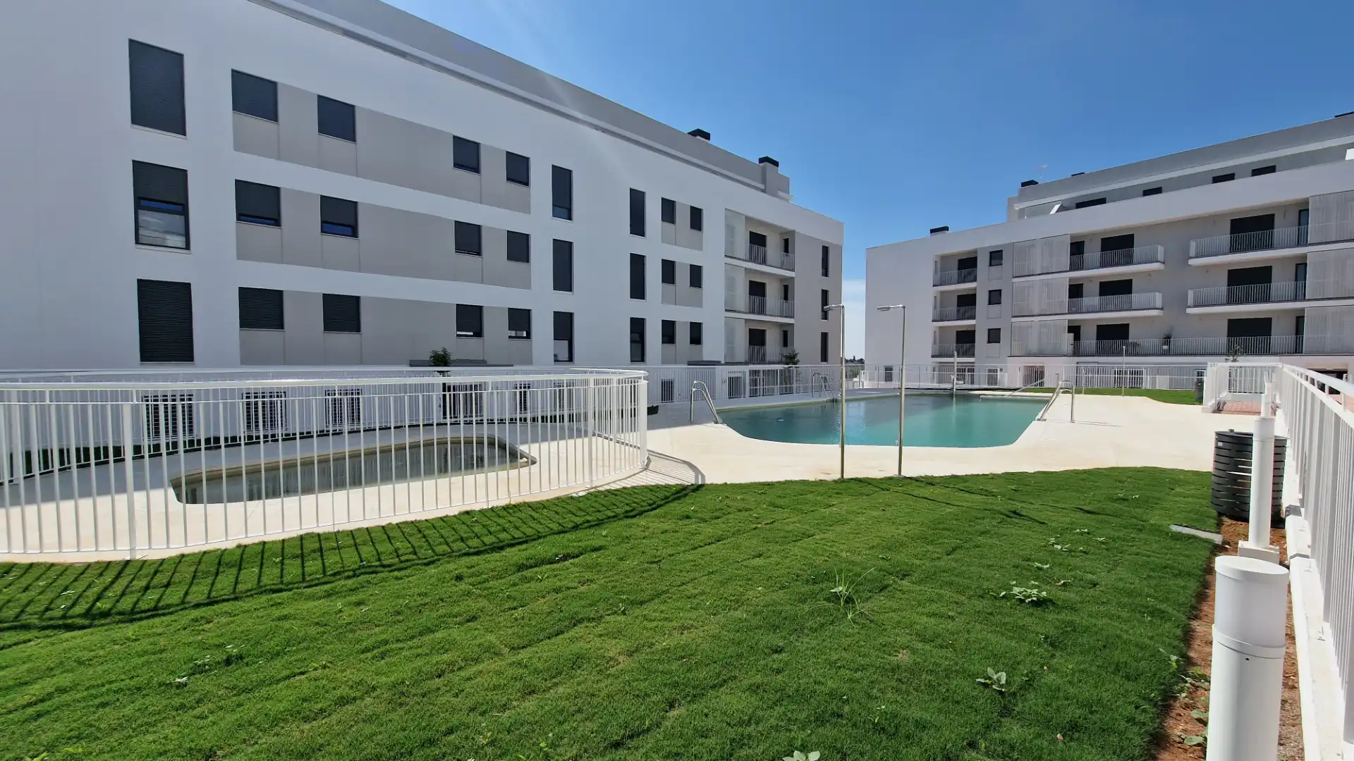 Appartamento con piscina in affitto a Calle Maimónides
