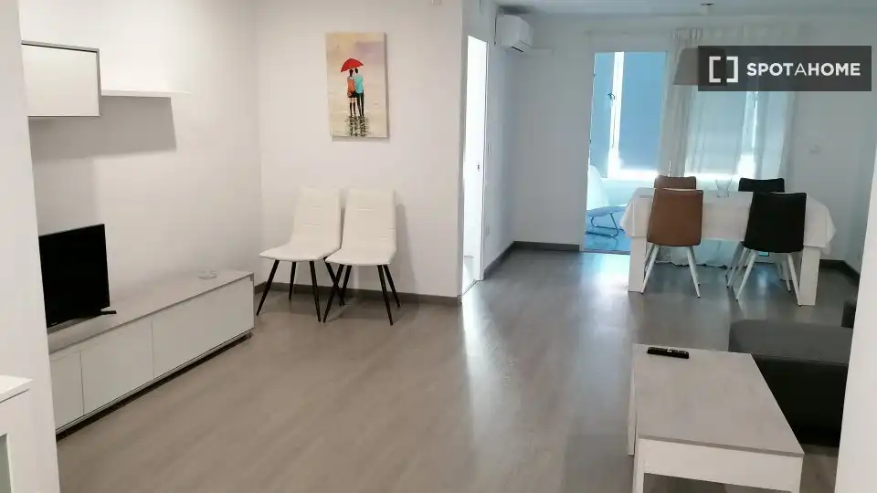 Sala d'estar de Pis de lloguer en Valencia amb Aire condicionat, Calefacció i Moblat