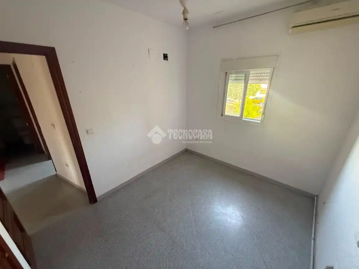 Bedroom of Detached homes for sale in Badajoz