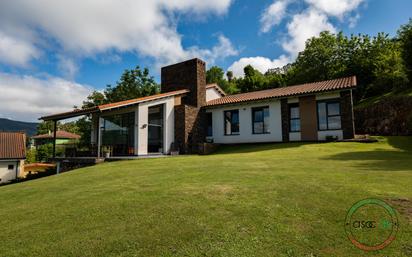 Vista exterior de Casa o xalet en venda en Gijón  amb Terrassa i Balcó