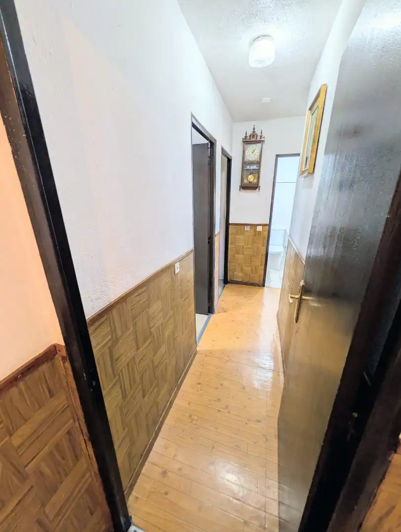 Flat for sale in Sevilla  with Air Conditioner