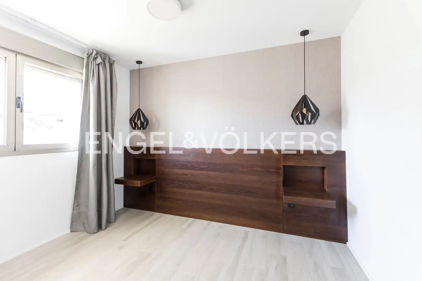 Habitación de Casa adosada en venta en Tres Cantos con Aire acondicionado, Calefacción y Jardín privado