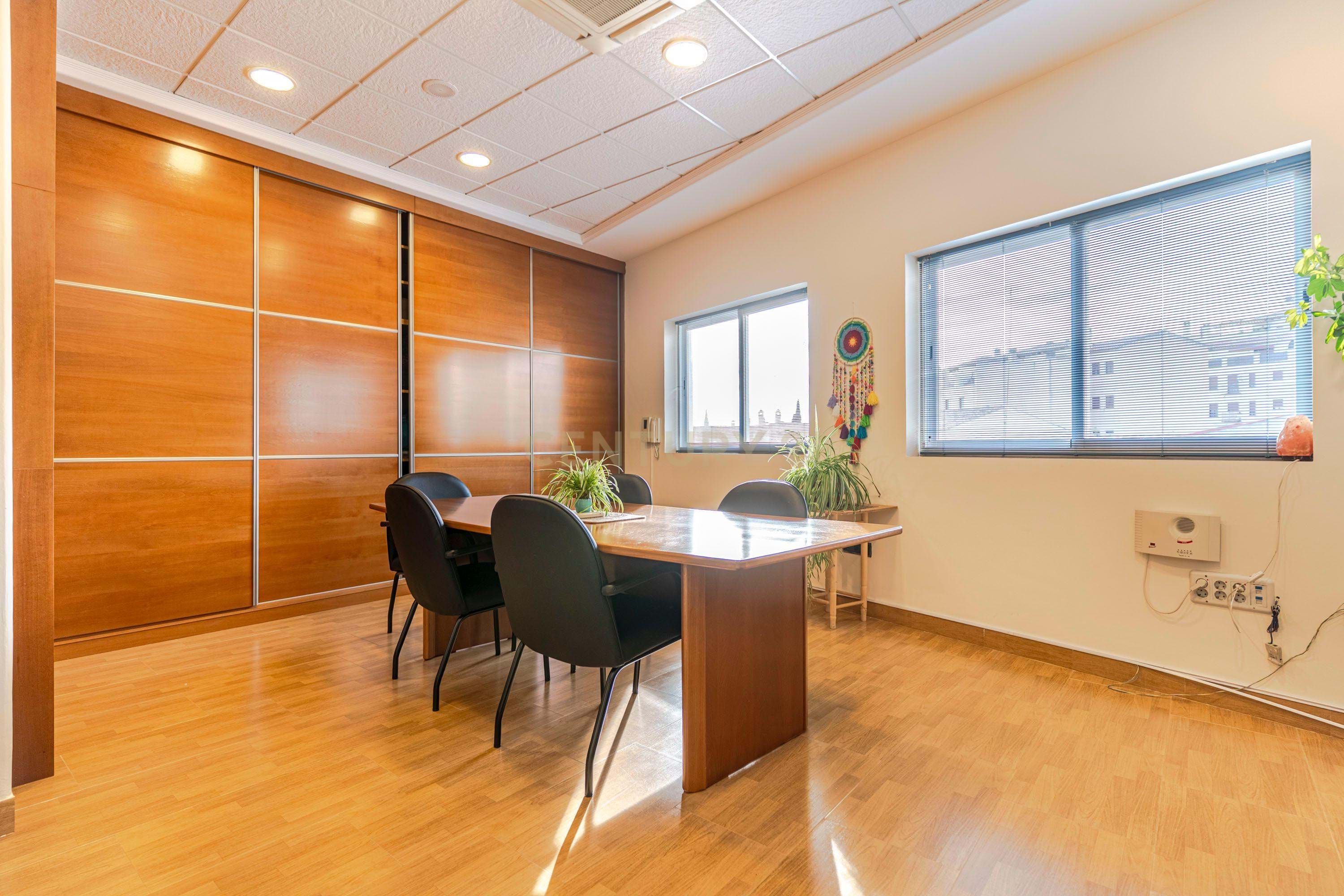 Office for sale in Alfacar