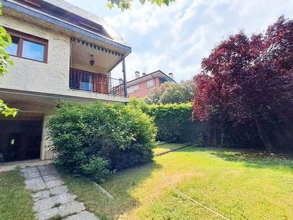 Garden of Single-family semi-detached for sale in El Escorial  with Heating, Private garden and Terrace