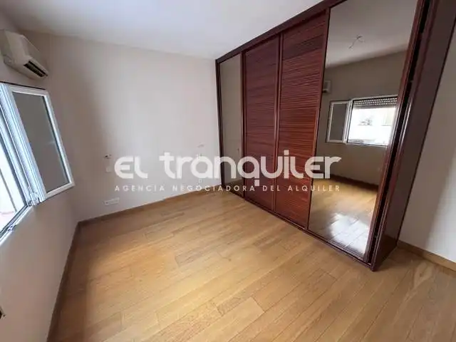 Schlafzimmer von Wohnung zur Miete in Madrid mit Klimaanlage und Waschmaschine